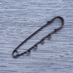 Decorative pin, black metal